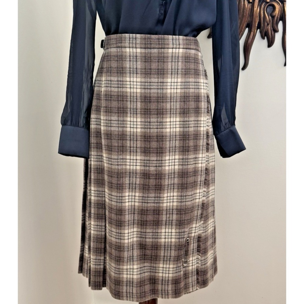 Vintage Pure New Wool Plaid Wrap Kilt Skirt Women's 14 28W Brown Pleated F/W